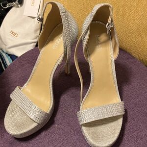 Michael Kors Glittering Silver Heels